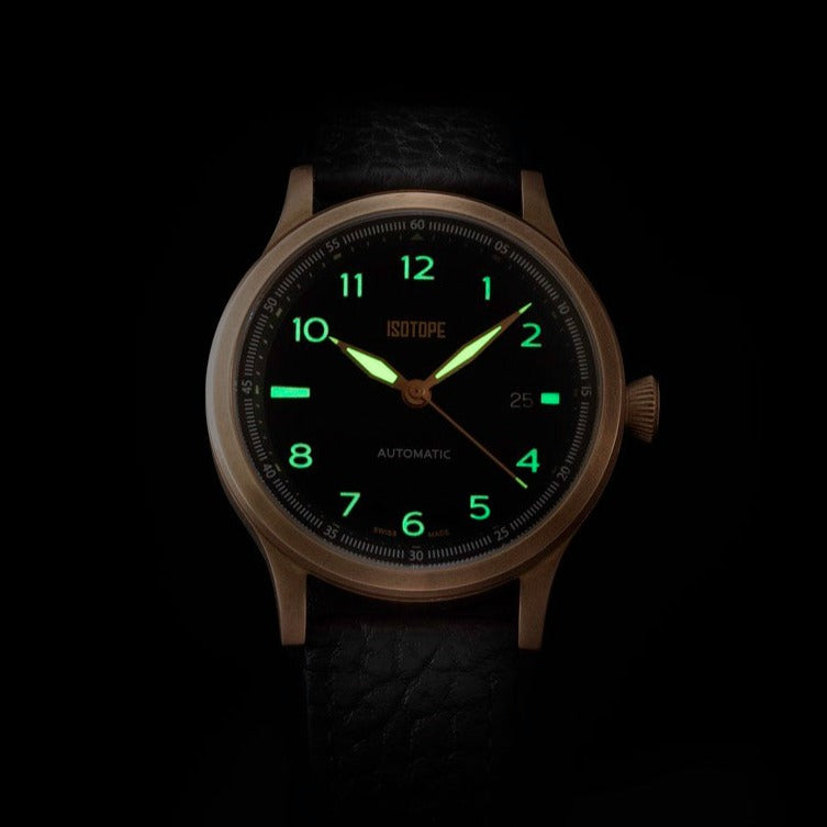 Old Radium ‘Black Ink Bronze’ x Espiral do Tempo