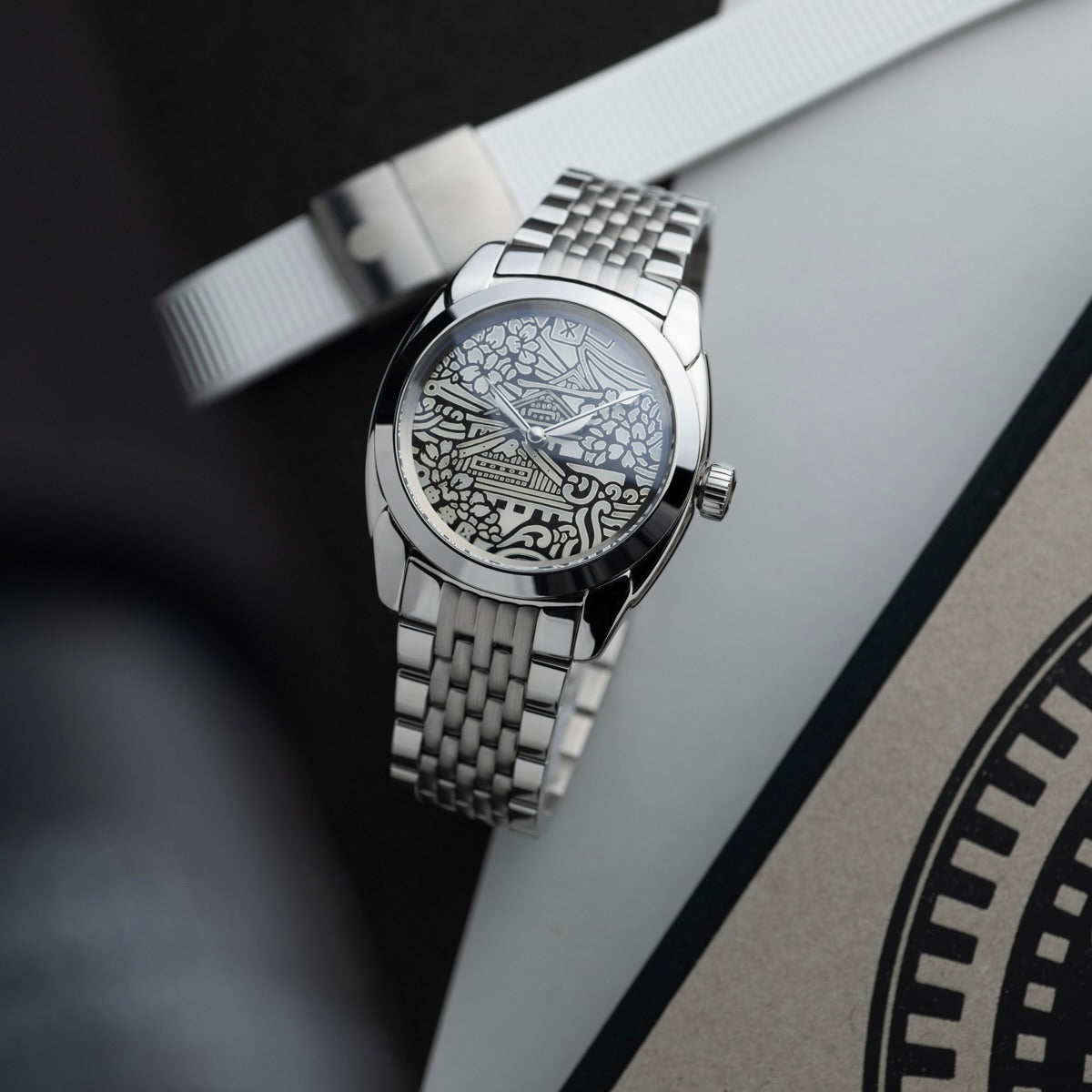 Mercury Altmann × Isotope