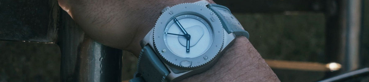 Introducing the Hydrium Grey Reef Shark & the Hydrium bracelet