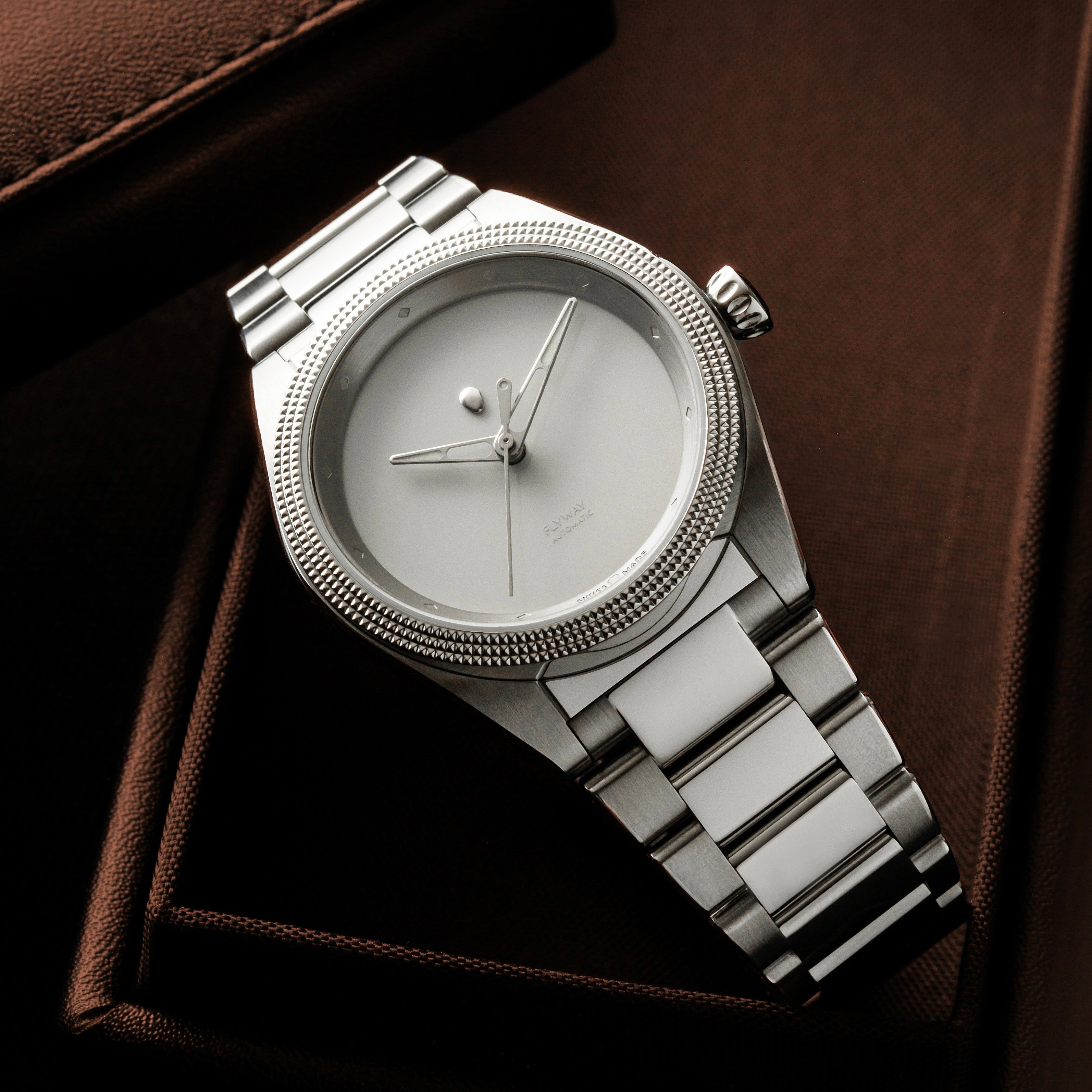 Isotope Flyway Cold Grey Enamel