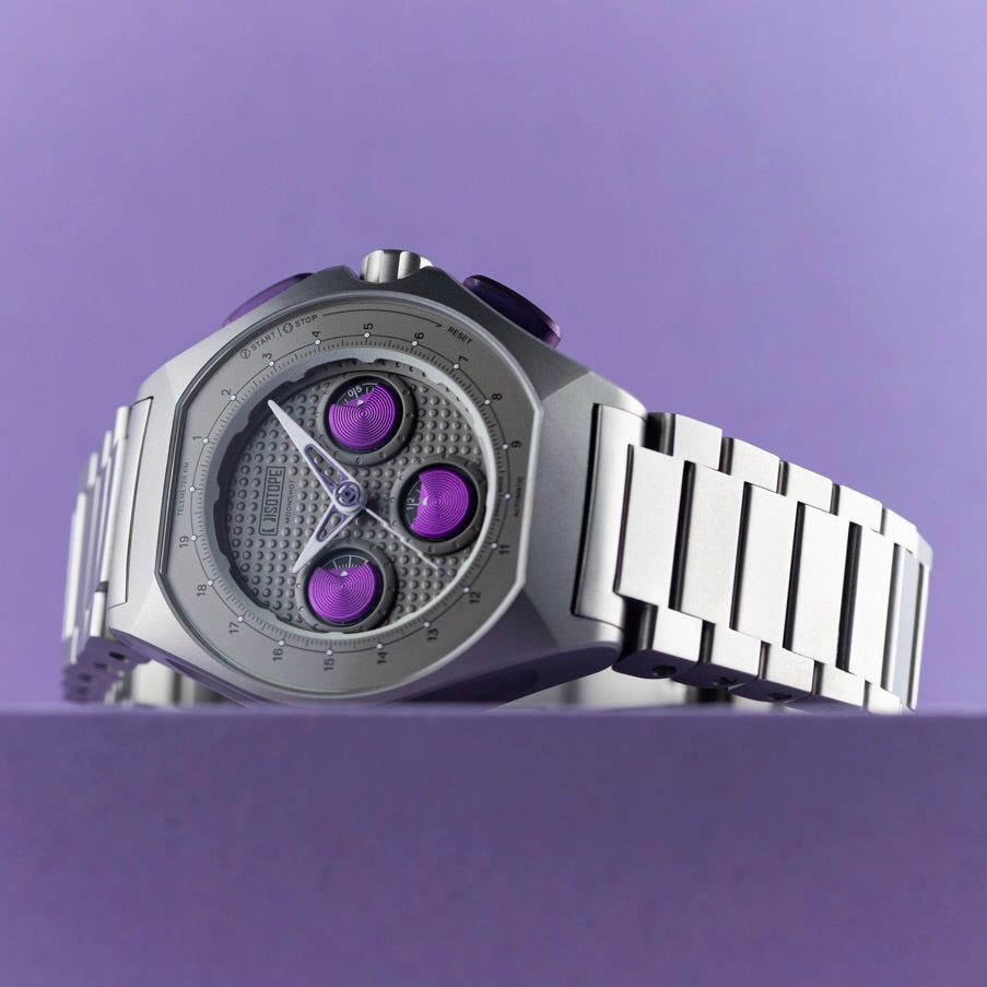 Isotope Moonshot Chronograph Thunderclap on the titanium grade 5 bracelet