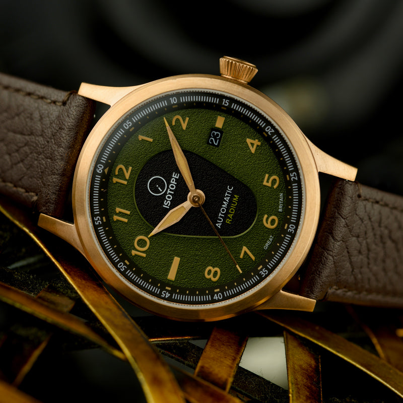 Old Radium Bronze Pilot – Isotope Watches
