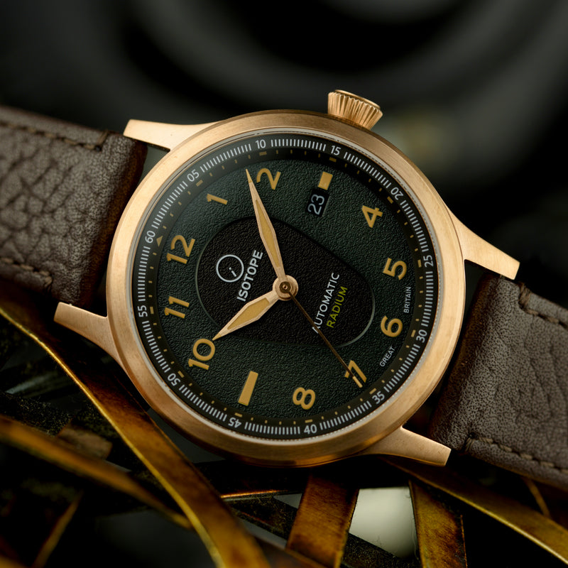 Old Radium Bronze Pilot – Isotope Watches