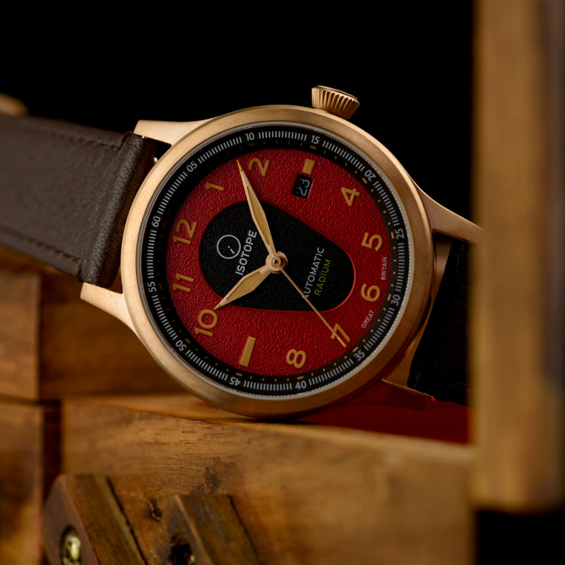 Old Radium Bronze Pilot – Isotope Watches